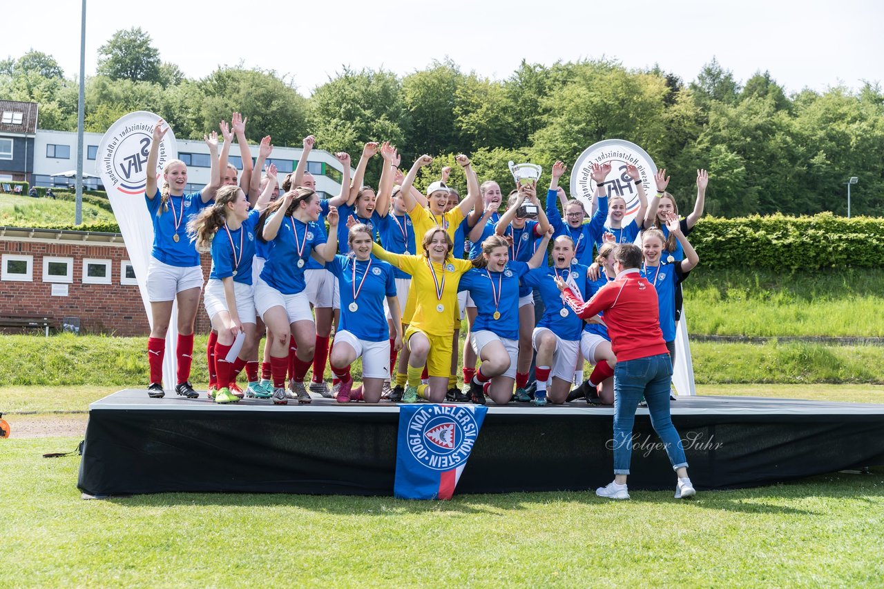 Bild 120 - wBJ SH-Pokalfinale  Holstein-Kiel - SV Viktoria : Ergebnis: 1:0